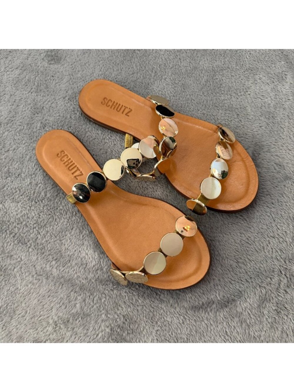 Schutz Acacia Flat Sandals Slip On Shoes Womens 7 Gold Medallions